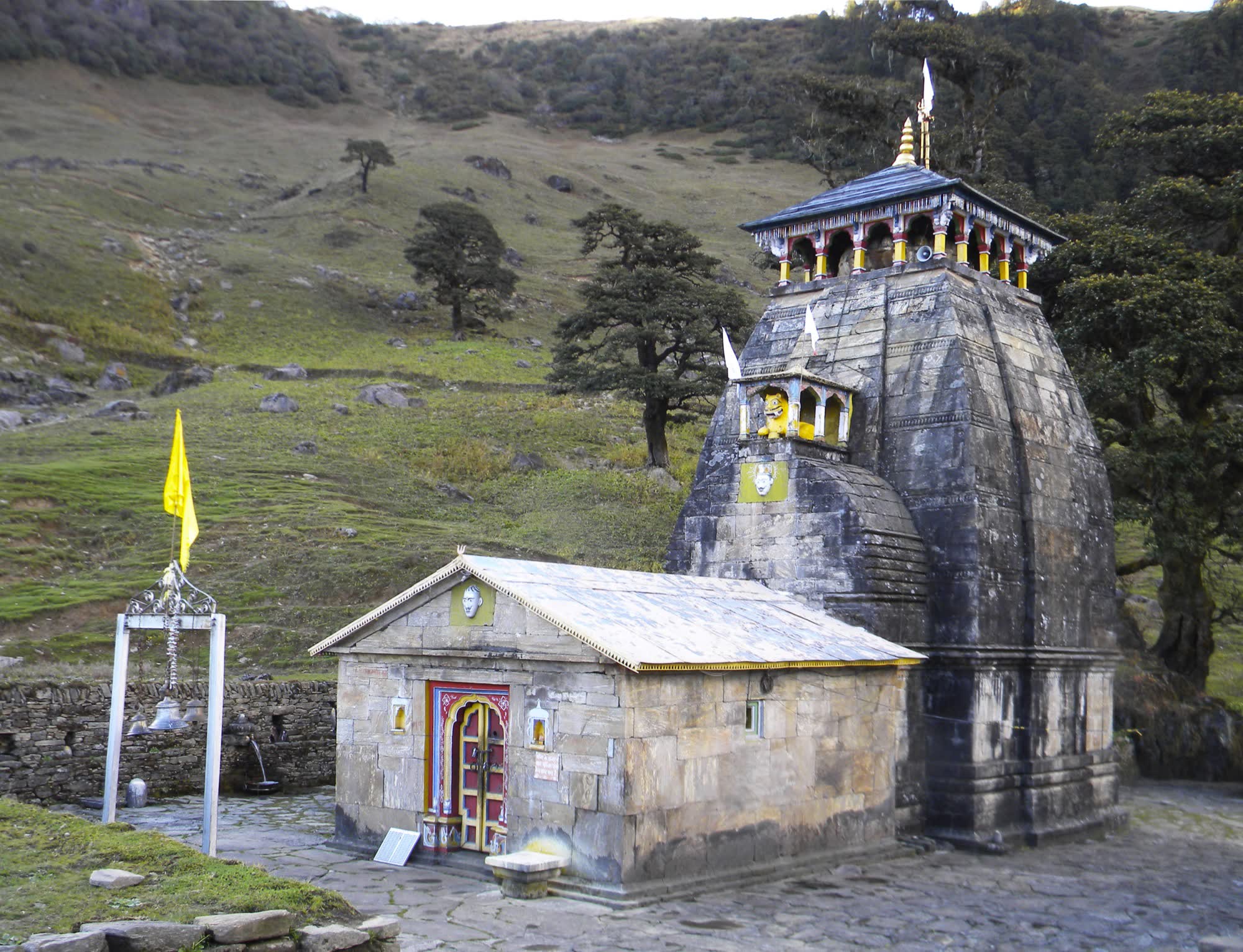 Madhyamaheshwar temple